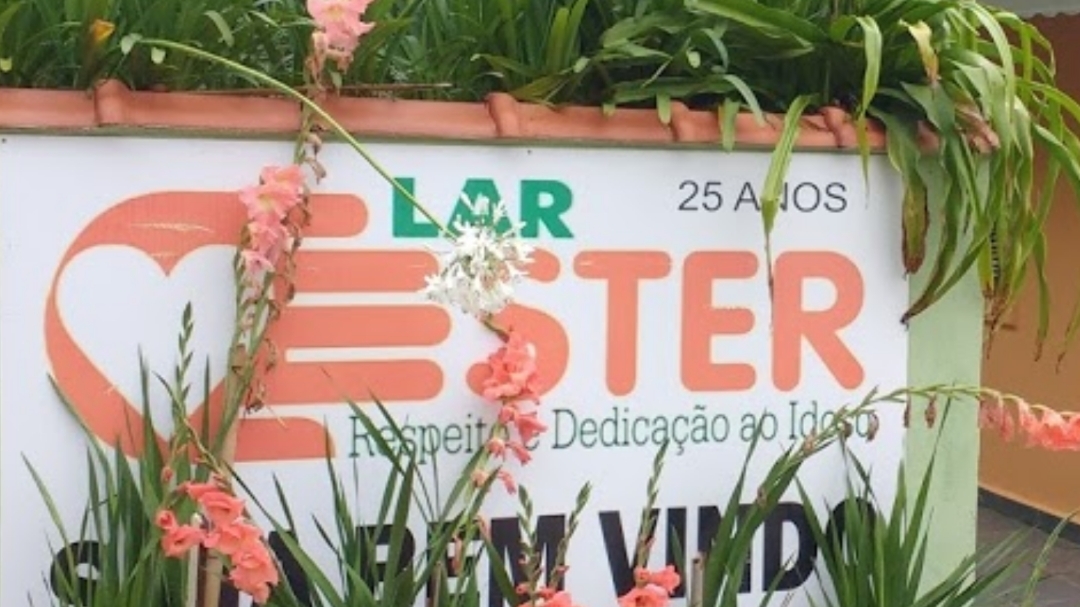 Lar Ester