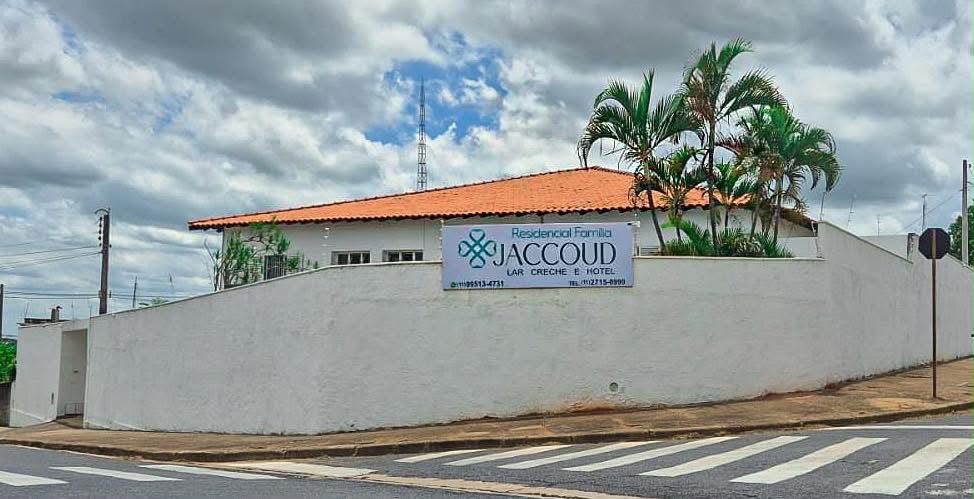 Residencial Família Jaccoud - Lar e Creche