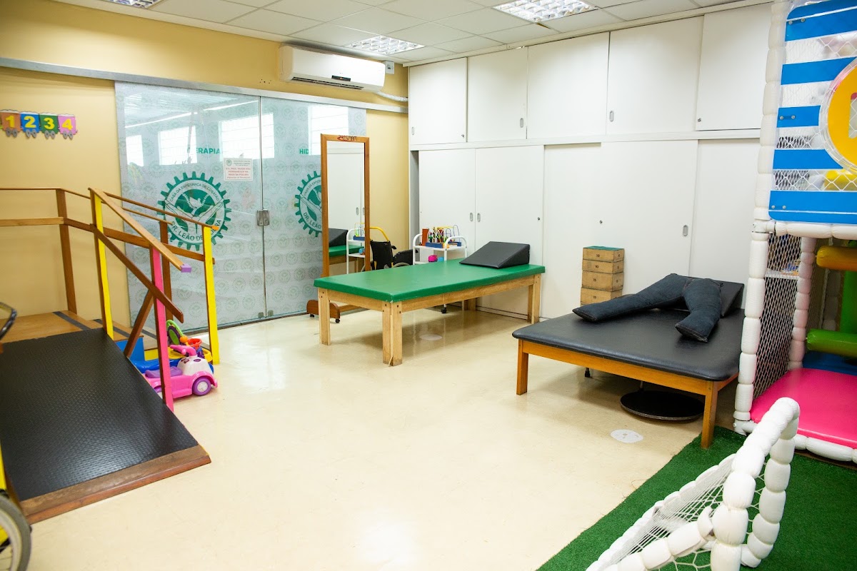 Associação Casa da Esperança de Cubatão Dr Leão de Moura
