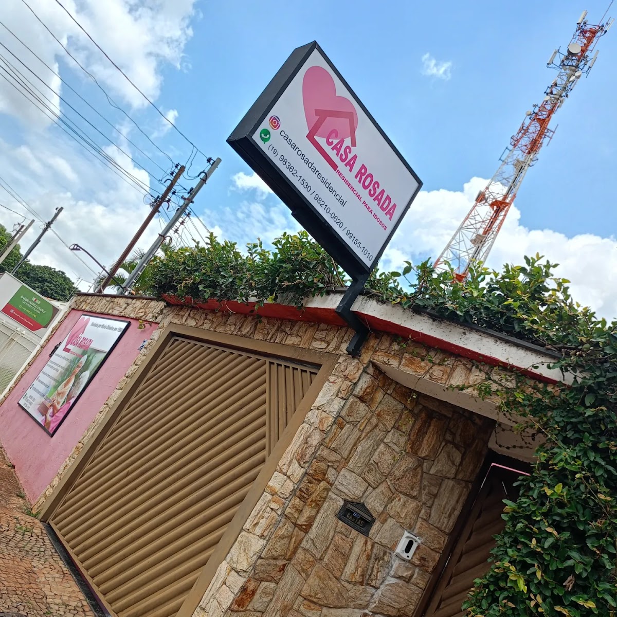 Casa Rosada Residencial Para idosos