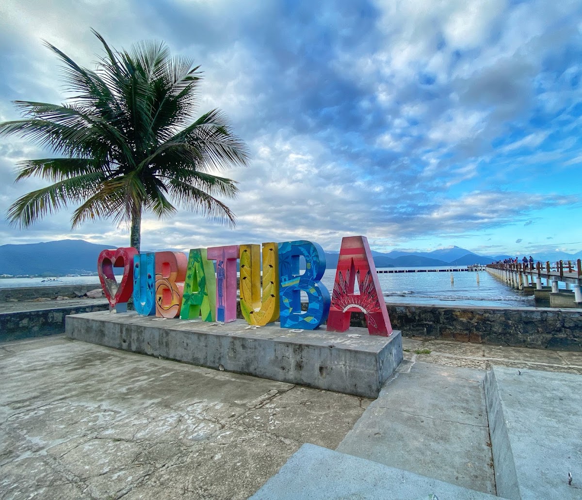 Letreiro Eu Amo Ubatuba