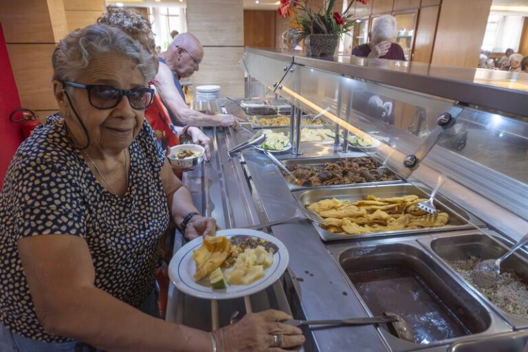 Associação Recreio dos Anciãos - Residencia Santiago Apóstol - Foto 4