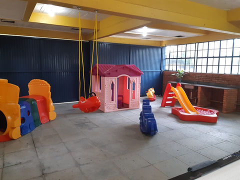 Centro Nora Oderich de Atendimento à Menina / Lar da Menina
