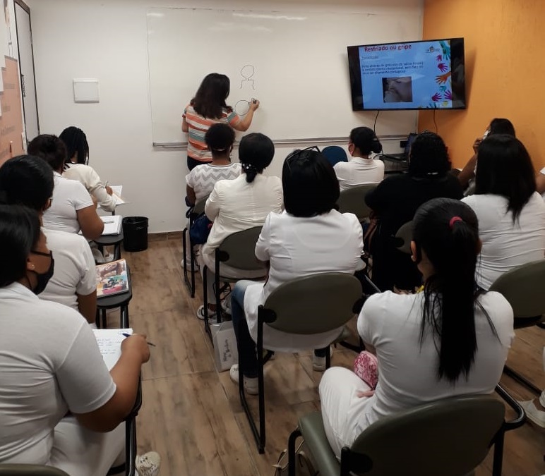 Curso Cuidador(a) de Idosos Profissional Lar Feliz - Foto 1